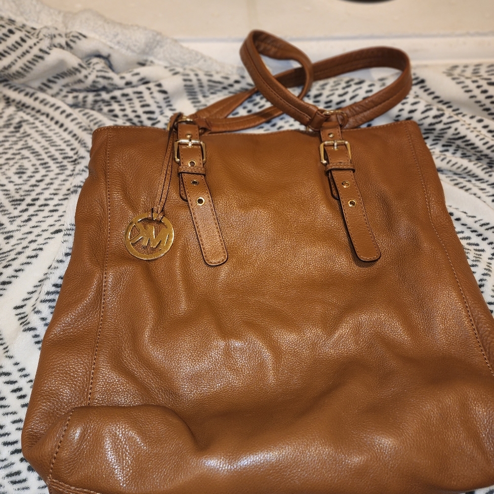 Authentic Michael Kors Leather Purse